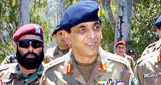 Kayani takes part in operation by flying in F-16 